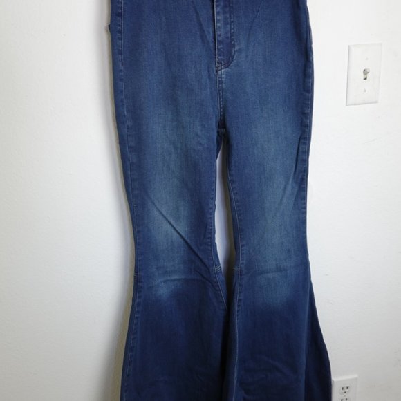 Free People NWT Just Float On Flare Jeans High Rise Blue Denim 26 New - Picture 2 of 5